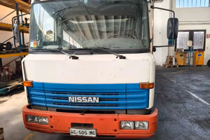 camion nissan l35.095