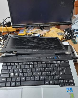 8914N-PC Portatile Fujitsu LifeBook S781 Intel i5