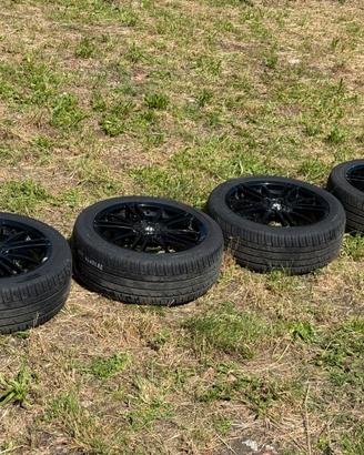 Cerchi Alfa Romeo 18 pollici con gomme m+s