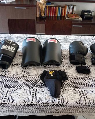 Guantoni e protezioni kik boxing full contact