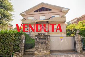 VILLA SINGOLA A TORRE BOLDONE