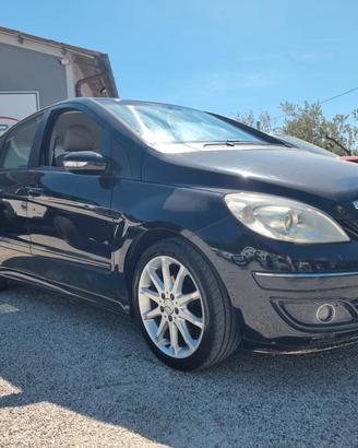 Mercedes-benz B 150 Sport NEOPATENTATI
