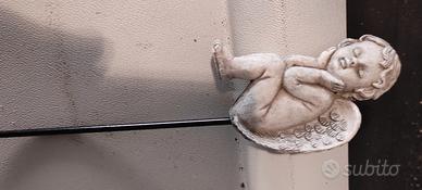 Puttino con asta x vasetti di piante 