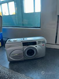 Macchina fotografica - Olympus superzoom 80g