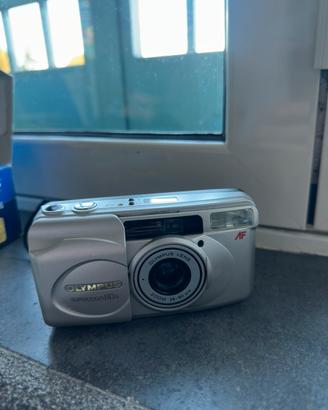 Macchina fotografica - Olympus superzoom 80g