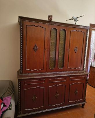 Meravigliosa credenza in legno