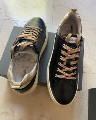 SCARPE