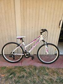 Bici Mtb Rock Machine 5th Avenue 30 City donna