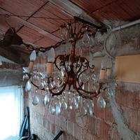 Lampadario antico vintage in vetro con gocce