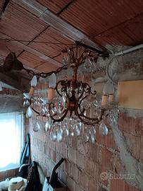 Lampadario antico vintage in vetro con gocce