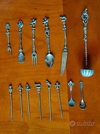 14 posatine vintage con decorazioni varie