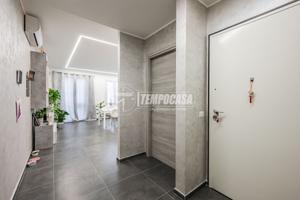 APPARTAMENTO RISTRUTTURATO IN BIFAMILIARE - AL PRI