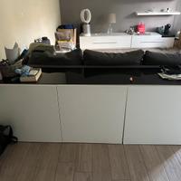 Mobile ikea Besta con vetro