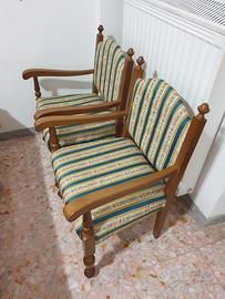 2 POLTRONE POLTRONCINE LEGNO VINTAGE IMBOTTITE 