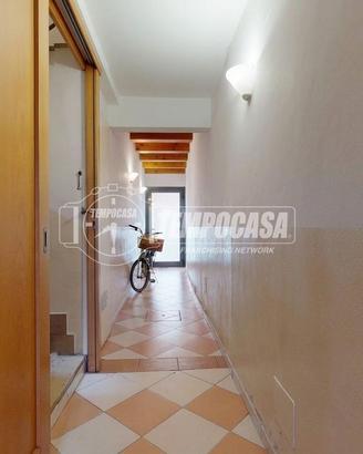 Prestigioso Intero Stabile nel Cuore di Mantova -