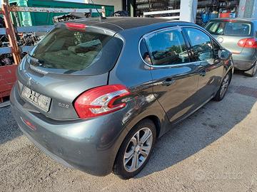 PEUGEOT 208 2012 - 720.24 - RICAMBI USATI