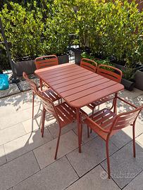 Tavolo metallo da esterno rosso terracotta