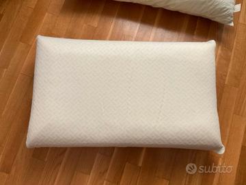 Cuscino da letto 