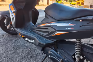 Malaguti 50cc - Phantom F12R
