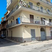 Zona Chiavelli - Appartamento con terrazzo