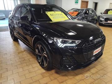 AUDI Q3 35 TDI S tr. Identity Black 20 FULL C/GR