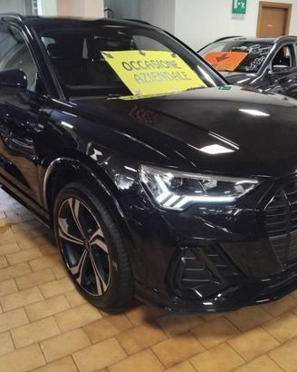 AUDI Q3 35 TDI S tr. Identity Black 20 FULL C/GR