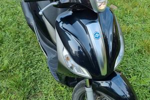 Scooter Piaggio Medley 125 s