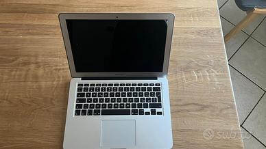 MacBook Air 13"
