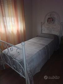  Lettino in ferro battuto stile arte povera