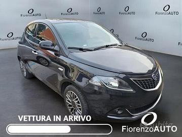 Lancia Ypsilon 1.0 FireFly 5 porte S&S Hybrid Gold