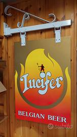 Insegna a bandiere pub Birra Lucifer, metallo 