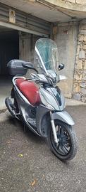 Kymco People 150