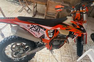 KTM EXC F SIX DAYS 250