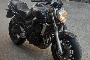 YAMAHA FZ6