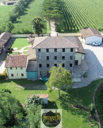 RUDA - AZIENDA VITIVINICOLA Rif. Att126