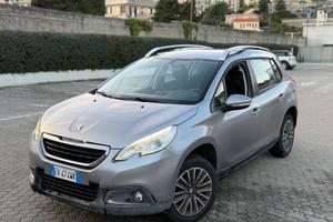 Peugeot 2008 1.2 benzina 82cv - 2014 km 120.000