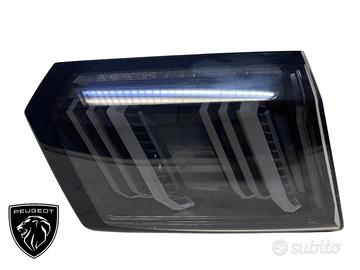 STOP POSTERIORE SINISTRO A LED INTEGRATO NEL PORTE