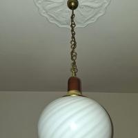 Lampadario in vetro bianco