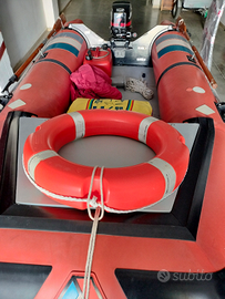 Gommone carrello motore