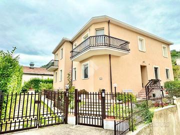 PORZIONE DI BIFAMILIARE A SPOLETO