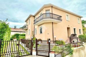 PORZIONE DI BIFAMILIARE A SPOLETO