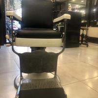 Due poltrone epoca da salone barbiere funzionanti