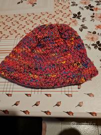 Cappello  donna il lana e acrilico