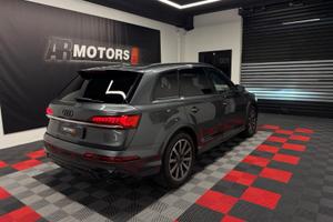 Audi Q7 55 TFSI e S-Line IVA ESPOSTA