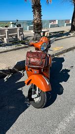Vespa P200 E