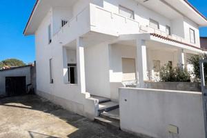 Semi Indipendente a Zeddiani con cortile