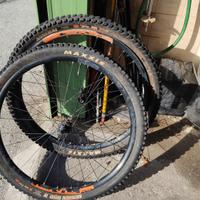 Ruota Anteriore Newmen Performance 30 in alluminio