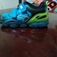 scarpe nuovo numero 32 