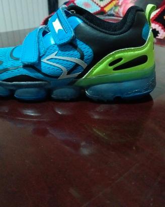 scarpe nuovo numero 32 