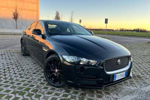 Jaguar XE 2.0 D 180 CV aut. Prestige